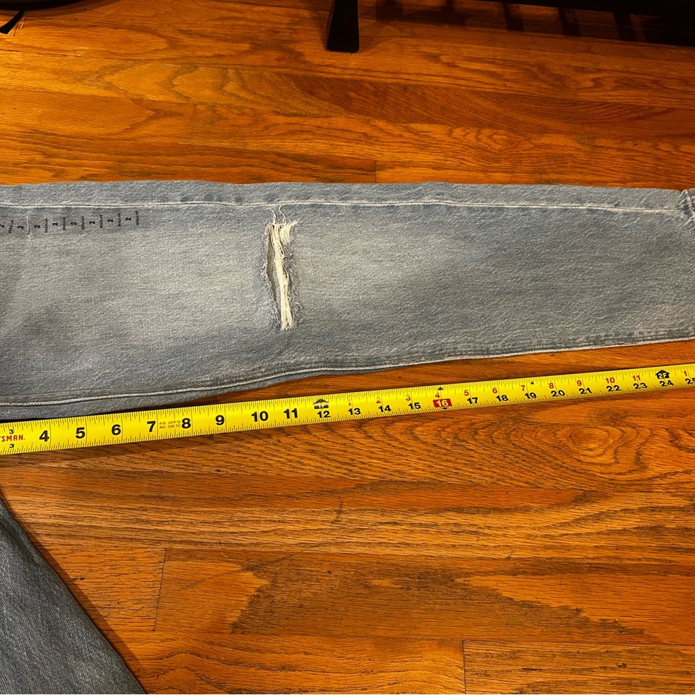 American Eagle Outfitters 90s Straight Style Jeans Sz 2 - Picture 11 of 11